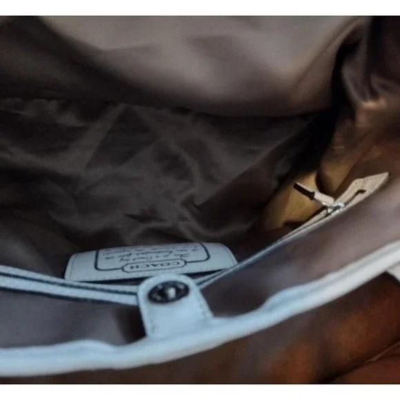 VINTAGE Coach C Print Brown Canvas White Leather Kiss Lock 3 Pocket Shou… - Picture 8 of 8